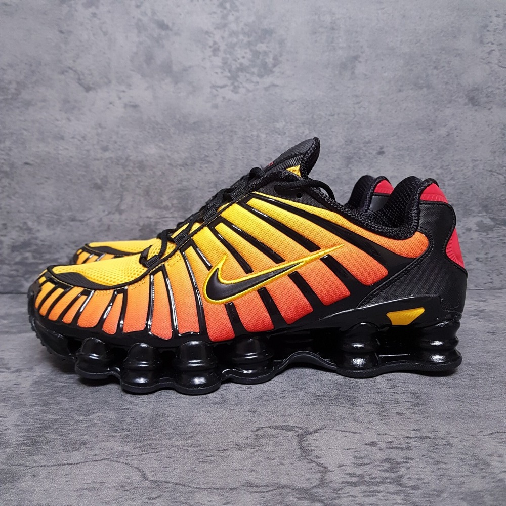 NIKE Shox TL Sunrise Running Shoes Mens Size 8.5 Black Red Sunset‎ AV3595-004